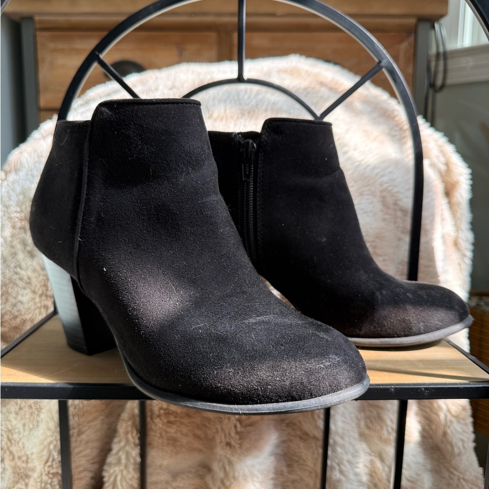 Old Navy Black Ankle Booties